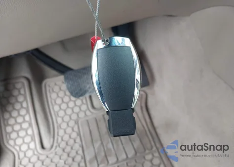 2011 Mercedes-Benz R 350 4Matic from USA, damaged, VIN 4JGCB6FE4BA116811